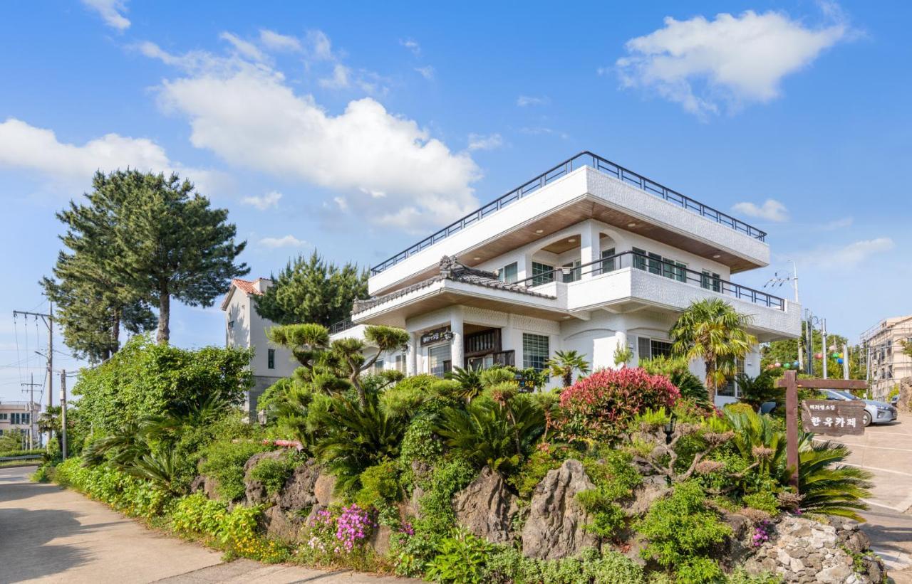 Harry And Sodam Pension Jeju Exterior photo