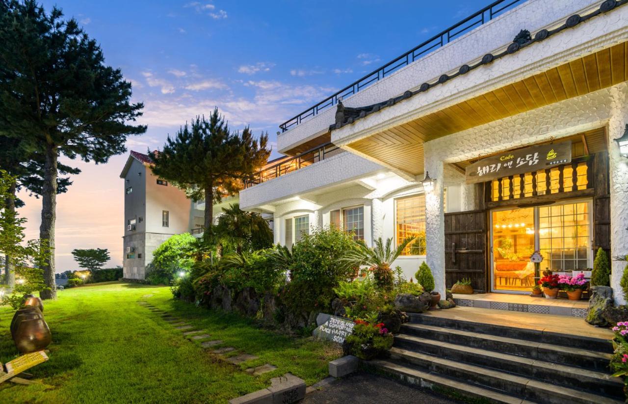 Harry And Sodam Pension Jeju Exterior photo