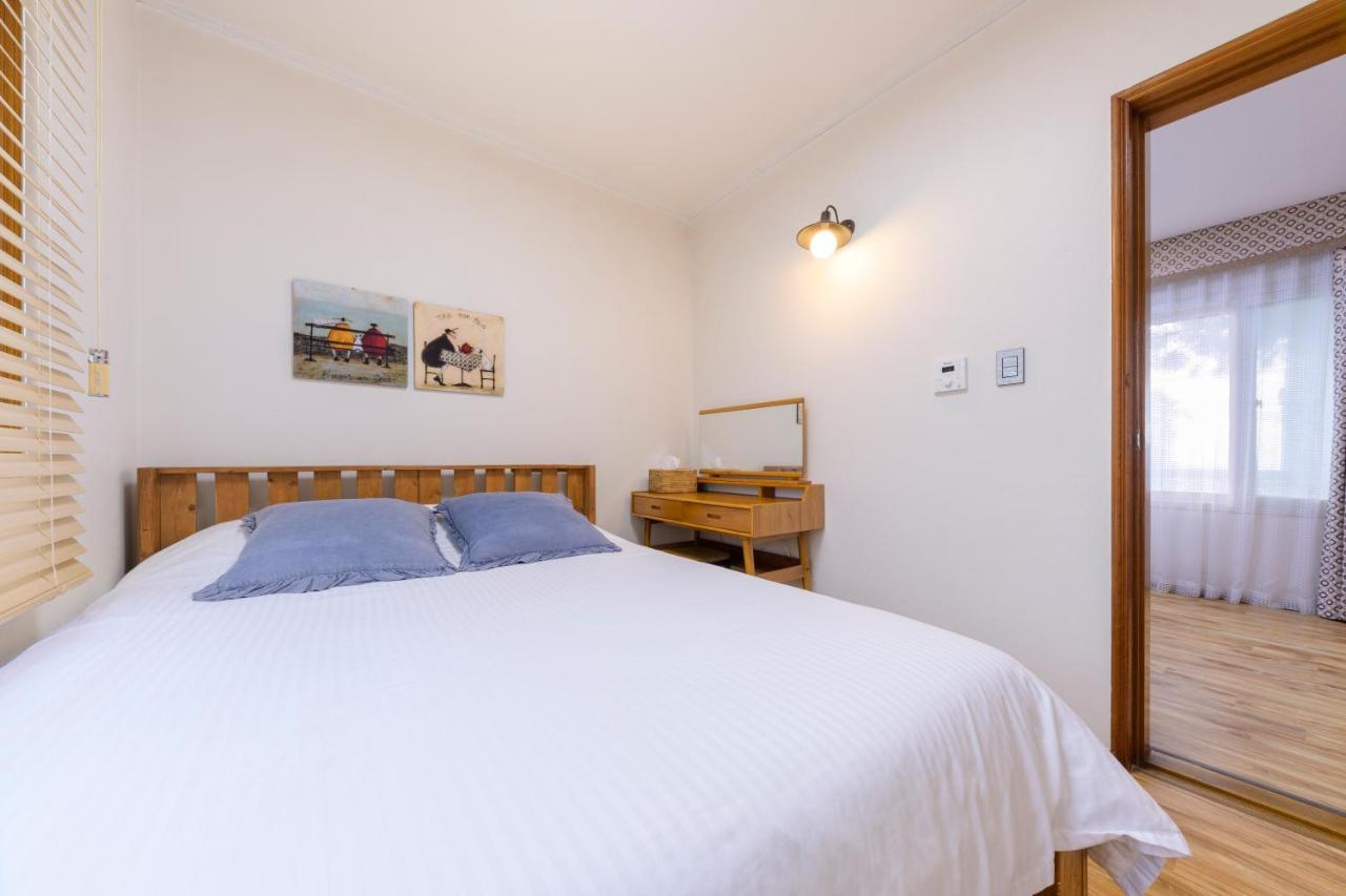 Harry And Sodam Pension Jeju Exterior photo