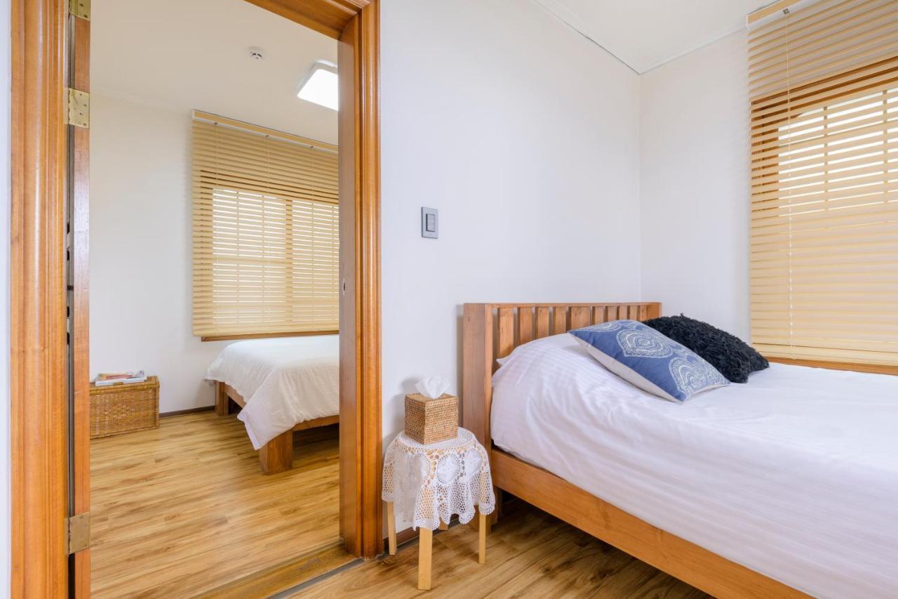Harry And Sodam Pension Jeju Exterior photo