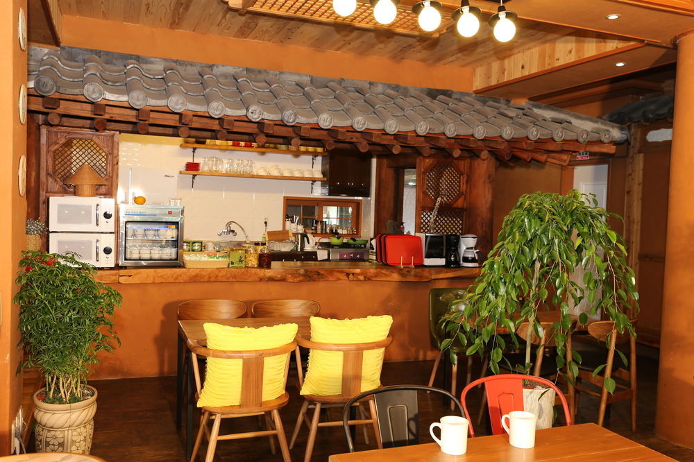Harry And Sodam Pension Jeju Exterior photo