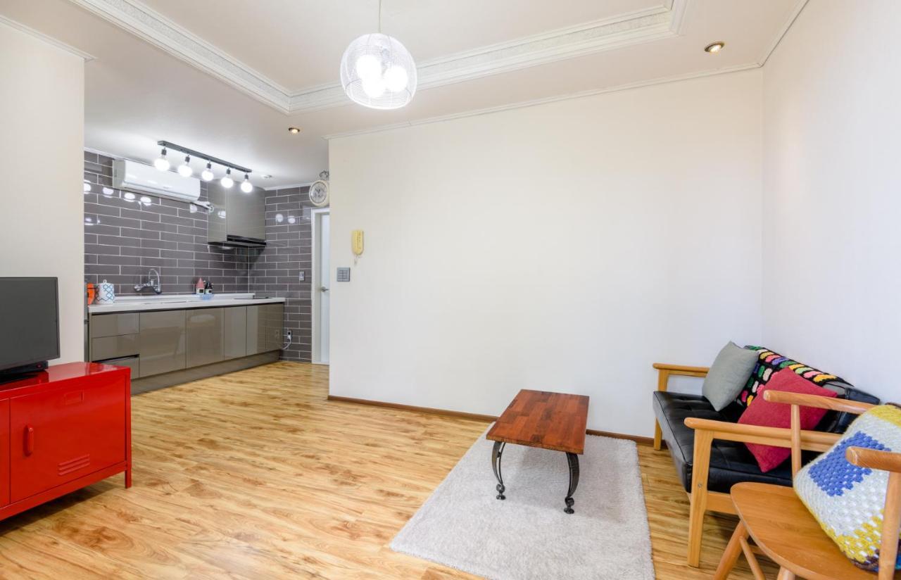 Harry And Sodam Pension Jeju Exterior photo